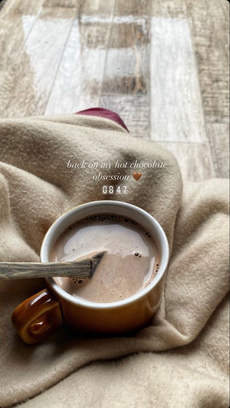 Hot chocolate obsession aesthetic photos story instagram ideas Hi Story Instagram, Aesthetic Insta Ideas, Chocolates Instagram Story, Winter Snaps Ideas, Hot Chocolate Captions Instagram, Hot Story Instagram Ideas, Aesthetic Food Story Instagram, Hot Chocolate Instagram Story, Hot Chocolate Snap