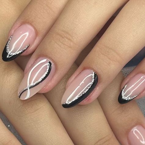 Vanessa Araújo Nails Designer on Instagram: "@divas_nailsv  🖤🥰✨" Nails Designer, Nails Inspo, Nail Inspo, Diva, Nails, On Instagram, Instagram, Design