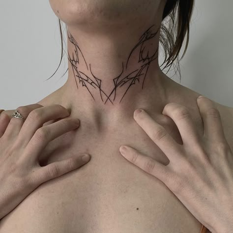 Edgy Neck Tattoo, Cyberciligism Tattoo, Simple Leg Tattoos, Scalp Tattoo, Throat Tattoo, Minimal Tattoo Design, Neck Tattoos Women, Tattoo Graphic, Cute Little Tattoos