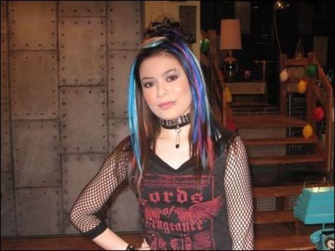 iCarly - Miranda Cosgrove (Goth Edition) Icarly Victorious, Freddie Benson, Icarly And Victorious, Carly Shay, I Carly, Sam And Cat, Miranda Cosgrove, Icarly, Spotify Covers