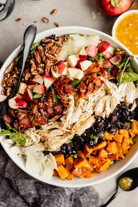 Harvest Cobb Salad, Fall Harvest Salad, Classic Cobb Salad, Maple Vinaigrette, Cobb Salad Recipe, Recipe Using Chicken, Harvest Salad, Autumn Salad, Main Dish Salads