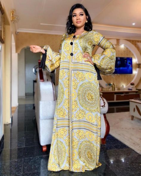 22 PHOTOS. Tendances Tabaski 2019 : Les plus belles tenues d'ailleurs | Limametti | L'actualité au Sénégal en Exclusivité.com African Ladies, Party Long Dress, Summer Long Sleeve, Long African Dresses, Vintage Plus Size, African Maxi Dresses, Dress African, African Print Fashion Dresses, Latest African Fashion Dresses