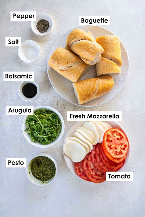 Pesto Caprese Toast, Easy Pesto Sandwich, Caprese Salad Sandwich, Sandwiches With Mozzarella, Sandwich Recipes Baguette, Pesto Ciabatta Sandwich, Ciabatta Recipe Sandwich, Baguette Lunch Ideas, Pesto Tomato Mozzarella Sandwich