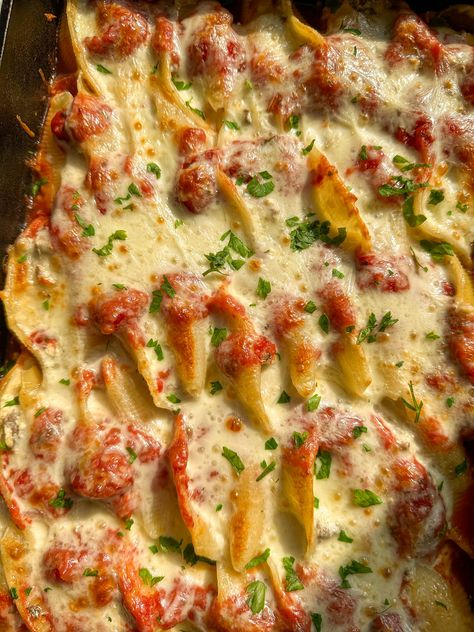 Stuffed Pasta, Cheese Stuffed Shells, Pasta Shells, Cheese Stuffed, Stuffed Pasta Shells, Meat Sauce, Ground Meat, Meat And Cheese, Crushed Tomatoes