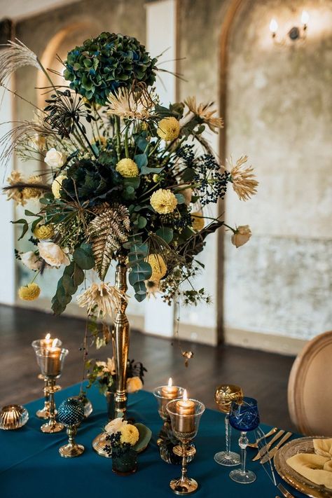 Navy Blue Teal And Gold Wedding, Peacock Blue Wedding Theme, Peacock Blue And Gold Wedding, Dark Teal And Gold Wedding, Blue Green And Gold Wedding, Gold And Blue Wedding, Blue Green Gold Wedding Bouquet, Ocean Blue And Gold Wedding, Teal Black Gold Wedding Decorations