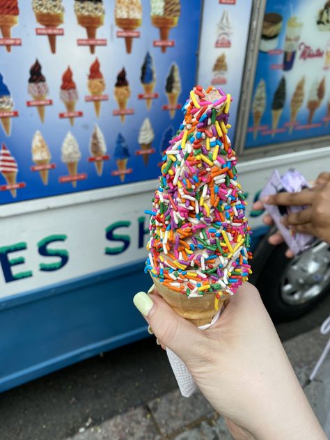 New York Ice Cream, Nyc Ice Cream, Mister Softee, College Kids, Ice Cream Truck, Living In New York, Sprinkles, Ice Cream, Candy