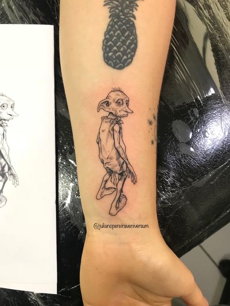 Doby Tattoo Harry Potter, Dobby Tattoo, Small Matching Tattoos, Potter Tattoo, Dobby Harry Potter, Harry Potter Tattoo, Realistic Tattoo, Line Work Tattoo, Next Tattoo