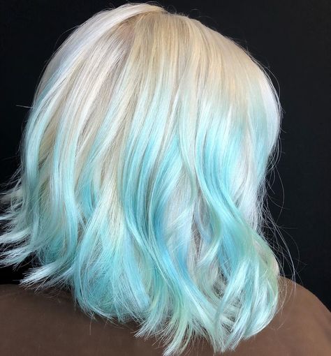 Blonde And Blue Short Hair, White Hair Blue Tips, White Hair With Colored Tips, Blonde Hair Blue Streaks, White Hair With Blue Tips, Growing Out Hair Tips, Blonde Hair With Blue Tips, Blonde Blue Hair, Winter Eladrin