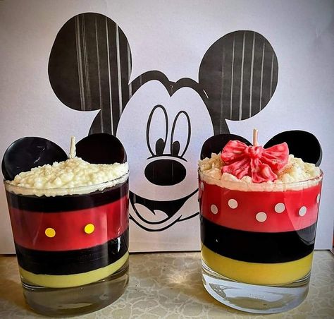 Mickey and Minnie candles ❤🖤🎀 Disney Wax Melts, Minnie Mouse Candle, Mickey Mouse Candle, Disney Candles, Candle Making Recipes, Beeswax Candles Diy, Diy Candles Easy, Fancy Candles, Velas Candles