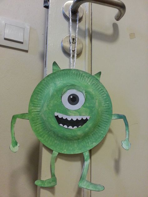 Banner: Monsters University: Mike Wazowski Paper Plate Craft Learning Crafts For Toddlers, Paper Plate Art, Disney Crafts For Kids, Learning Crafts, Starověký Egypt, Paper Plate Crafts For Kids, Crafts For Toddlers, Monster Crafts, Monsters University