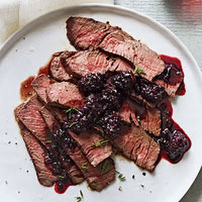 Grilled Sirloin with Blackberry Sauce: I made this over the summer and it was so good!  -SF Grilled Sirloin, Blackberry Sauce, Sweet Savory Recipes, Blackberry Recipes, Grilled Flank Steak, Berries Recipes, Seasonal Recipes, Healthy Eating Tips, Steak Recipes