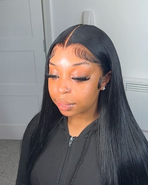 Black Lacefront Wig Straight, Widows Peak Lace Frontal, Widows Peak Wig Install, Widows Peak Frontal Wig, Widow Peak Wig, Edges With Widows Peak, Widows Peak Wig Black Women, Widows Peak Hairstyles Women Part, Widows Peak Wig