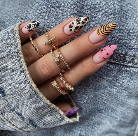 Mismatch Nails, Rock Nails, Maquillage Yeux Cut Crease, Nail Time, Nail Art Gel, Subtle Nails, Print Nails, Animal Nails, Animal Print Nails