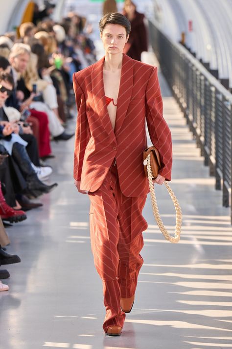 Stella McCartney Fall 2022 Ready-to-Wear Collection | Vogue Bouchra Jarrar, Runway Trends, Vogue Russia, Fall 2022, Stella Mccartney Adidas, Runway Collection, Fashion Show Collection, Mode Inspiration, London Fashion Week