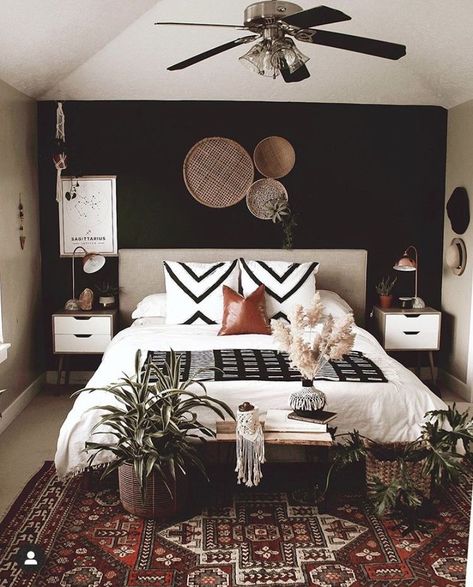 Dark Country Aesthetic Bedroom, Moody Modern Boho Bedroom, Tan And Black Bedroom Ideas Neutral Tones, Black And White Bohemian Bedroom, Black And Wood Theme Bedroom, Earth Tone Bedroom With Black, Boho Black Accent Wall, Bedroom Decor Black Wall, Black And Tan Western Bedroom