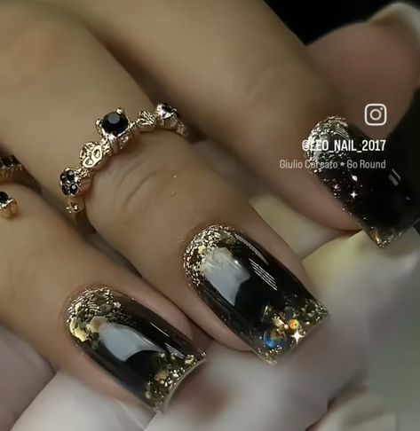 Saints Nails, Nails