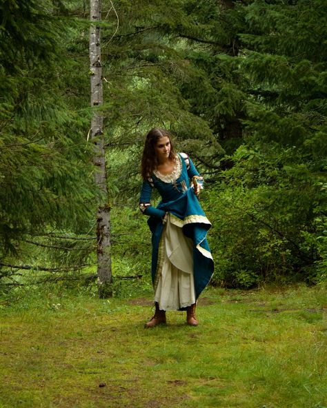 I’ll be shooting for my own hand🏹 (The last picture is just so Merida coded, I had to add it) 📷 @lorelaisorenson - #merida #meridabrave #brave #disneybrave #bravedisney #bravemovie #meridadisney #meridacosplay #meridacostume #meridadress #archery #scottish #scottishhighlands #scottishscenery Meredith Brave Costume, Merida Brave Modern Outfit, Merida Brave Cosplay, Merida Brave Concept Art, Merida Costume, Merida Dress, Merida Cosplay, Brave Movie, Brave Merida And Macguffin