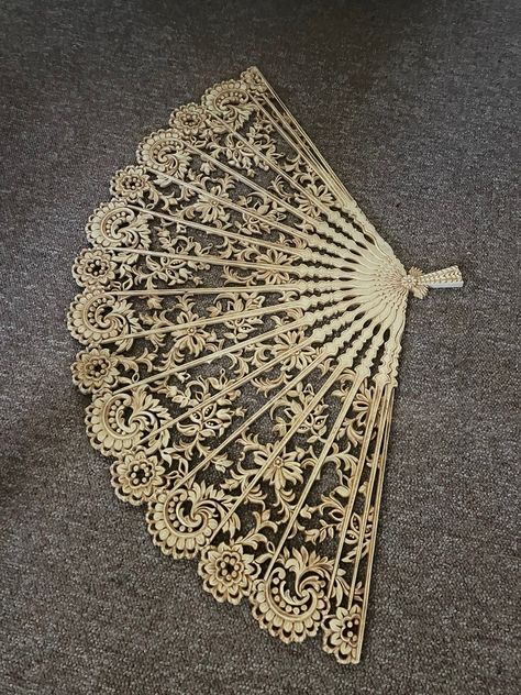 Folding Fan Aesthetic, Regency Fan, Fan Aesthetic, Fair Haven, Hollywood Regency Decor, Antique Fans, Vintage Fan, Chinese Fan, Wall Fan