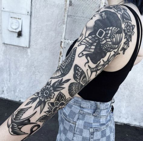 American Traditional Tattoo Sleeve Men, Half Sleeve Tattoos Traditional, Traditional Elbow Tattoo, Traditional Sleeves, American Traditional Flash, Traditional Tattoo Black And Grey, Inner Elbow Tattoos, Traditional Tattoo Black And White, Old School Traditional