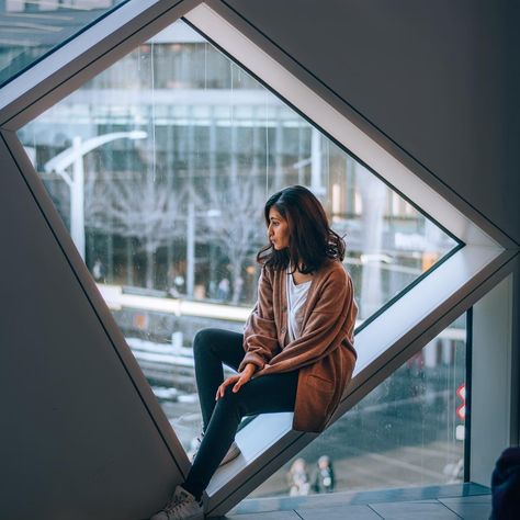 Calgary Photoshoot, Seattle Library, Library Photoshoot, Seattle Public Library, Ladies Streetwear, Summer Photo Shoot, Photoshoot Reference, Random Photography, Summer Photoshoot