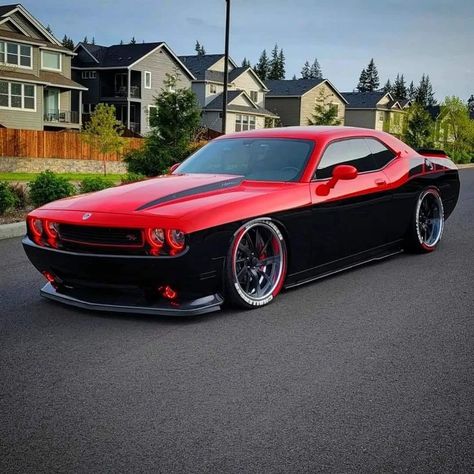 Dodge Challenger Custom, Dodge Challenger Scat Pack, Charger Srt Hellcat, Jack Of All Trades, Challenger Srt Hellcat, Dodge Challenger Srt Hellcat, Dodge Charger Srt, Ford Mustang Car, Dodge Muscle Cars