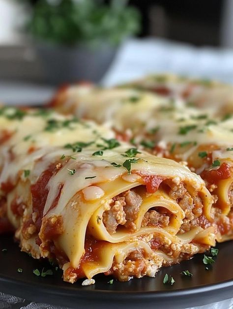 3 Cheese Lasagna Roll Ups, 3 Cheese Sausage Lasagna Roll Ups, Rolled Lasagna Recipe, Lasagne Rollups, Sausage Lasagna Recipe, Lasagne Roll Ups, Fried Salmon Patties, Chicken And Dressing Casserole, Italian Sausage Lasagna