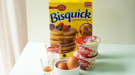 Give your morning routine a boost of protein by using Bisquick® and Yoplait® Greek Yogurt to mix up some extra fluffy Vanilla Protein Pancakes. Thick Pancakes, Vanilla Protein Pancakes, Yogurt Protein, Homemade Bisquick, Flax Meal, Greek Yogurt Pancakes, Yogurt Pancakes, Bisquick Recipes, Yogurt Milk