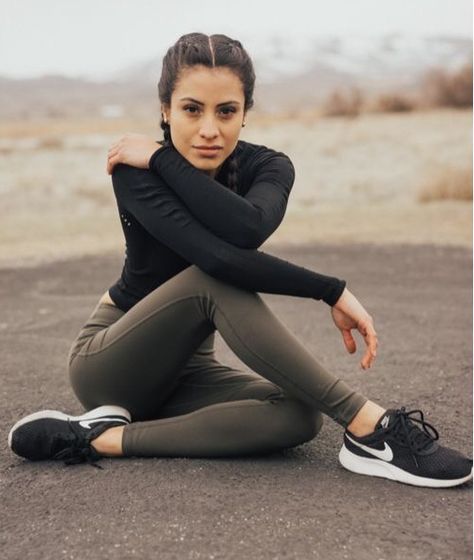 Workout Photoshoot, Fitness Portrait, Gym Photoshoot, Modele Fitness, Cute Workout Outfits, Fitness Photoshoot, Fitness Photos, Fitness Photography, Workout Outfits