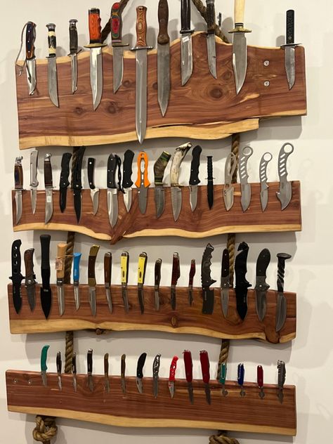 Hunting Room Design, Pocket Knife Display, Knife Display Case, Knife Display, Home Inspo Living Room, Gear Room, Home Inspo Cozy, Hunting Room, Knife Rack