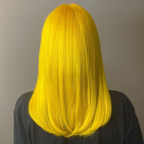 Arctic Fox Hair Color on Instagram: “Cosmic Sunshine DOES NOT play 👏💛 @locksandlashes_byleah #AFcosmicsunshine” Bright Yellow Hair, Yellow Hair Dye, Hair Dye Bottle, Fox Hair Color, Yellow Hair Color, Arctic Fox Hair Color, Fox Hair, Vegan Products, Permanent Hair Dye