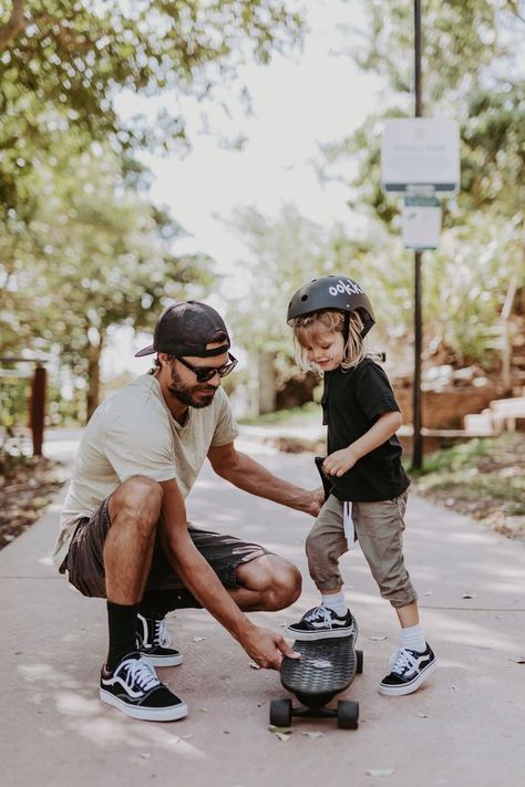 Father And His Daughter, Georgia Miller, Daughter Photoshoot, Family Picture Poses, Future Mom, Cute Family, Family Goals, Father Daughter