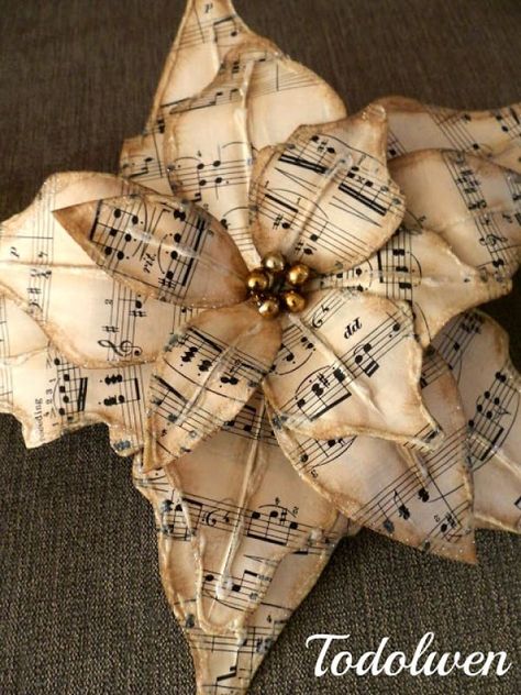 6 Christmas Decorations Made From Sheet Music – Craft Gossip Sheet Music Crafts, Old Book Crafts, Diy Vintage Decor, Music Crafts, Navidad Diy, Paper Ornaments, Vintage Sheet Music, Diy Vintage, Christmas Paper