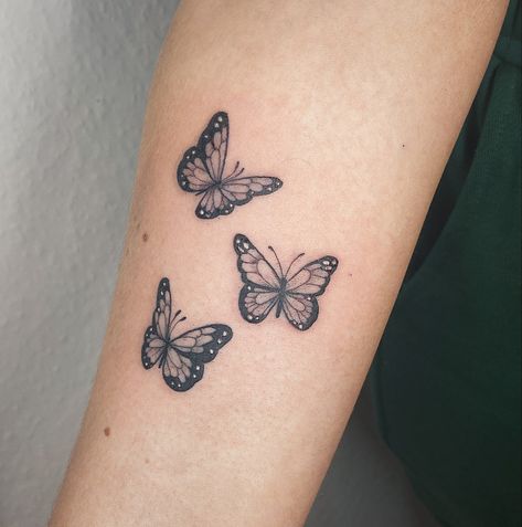 3butterfly Tattoo Design, Guy With Butterfly Tattoo, 3 Butterfly Tattoo Small Arm, Four Butterfly Tattoo Designs, Tattoo 3 Butterflies, 3 Buterfluffy Tattoo, Butterfly Trio Tattoo, Butterfly Arm Tattoos For Women Forearm, Butterfly Scar Tattoo