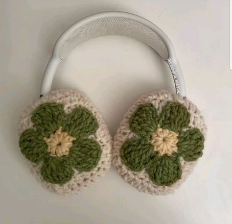 Airpod Max Crochet, Headphones Crochet, Airpod Max Cover, Headphone Decoration, Crocheted Stuff, Airpod Max, Confection Au Crochet, Country Fair, Crochet Business