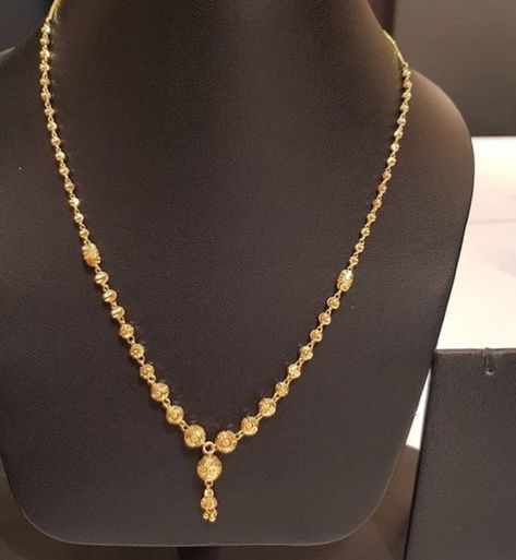 Balls Chains In Gold Simple, Small Neckless Gold Jewelry, New Gold Chain Designs For Ladies, Gold Ball Chain Designs, Kids Chains Gold Indian, Baby Girl Gold Chain Designs, Chains For Girls Gold, Balls Chains In Gold, Baby Chains Gold