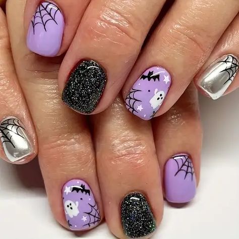 Fall Gel Polish Nails, Halloween Nails Cute Simple, Lavender Fall Nails, Halloween Kid Nails, Lavender Halloween Nails, Purple And Black Halloween Nails Designs, Purple Ghost Nails, Halloween Nails Kids, Halloween Purple Nails