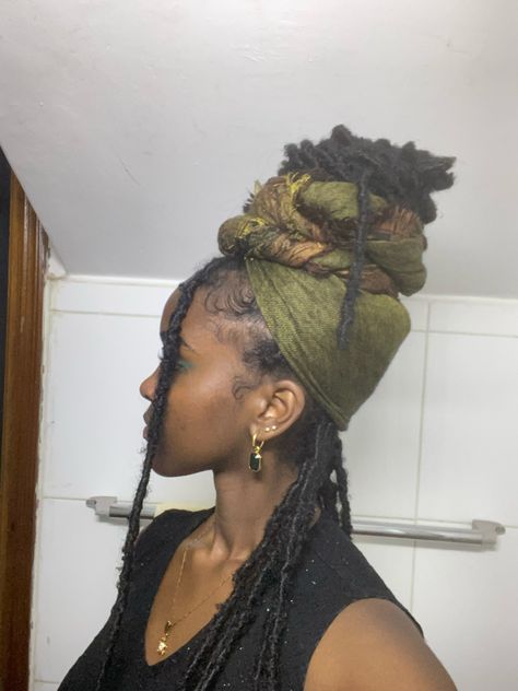 Wrapping Faux Locs, Loc Hair Wrap Styles, Loc Headwrap Styles, Loc Accessories Black Women, Head Wrap Locs, Locs Headwrap Styles, Style For Locs, Locs Hair Accessories, Appearance Aesthetic