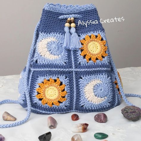 sosuperawesome on Tumblr Moon Bag Pattern, Celestial Crochet, Backpack Crochet, Crochet Purse Pattern, Mochila Crochet, Purse Pattern, Crochet Backpack, Moon Bag, Animal Sewing Patterns