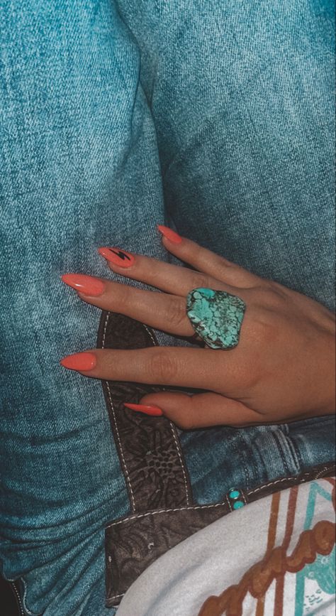 Koe Wetzel Inspired Nails, Western Color Nails, Western Nails Orange And Teal, Western Mail Designs, Western Punchy Nail Ideas, Western Nails Punchy, Western Acrylic Nail Ideas, Stage Coach Nails, Dark Western Nails