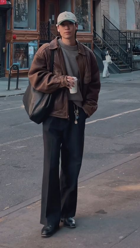 Mens Wool Trousers Outfit, Mens Seattle Fashion, Asian Men Winter Fashion, Berlin Mens Fashion, Casual Winter Outfits Men Street Style, Man Date Outfit, Elevated Minimalist Fashion, Mocha Outfit Men, Brown Formal Outfit