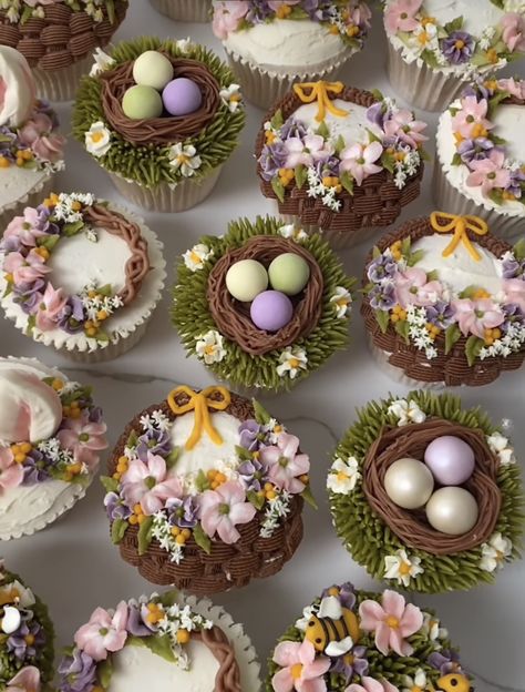 Spring Cupcakes, Decorated Cupcakes, Easter Snacks, Easter Sweets, Cupcake Cake Designs, Floral Cupcakes, Easter Baking, Flower Cupcakes, Easter Cupcakes