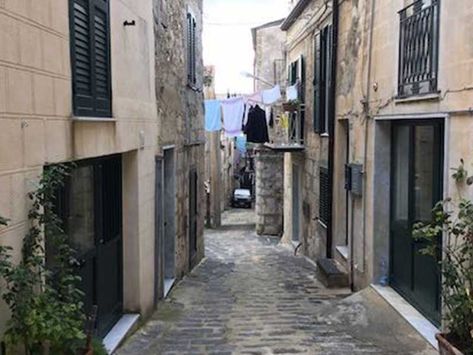 You Can Buy a Home in this Small Sicilian Town for Less than the Price of a McDonald’s Hamburger Palermo Italy, Moving To Italy, Abandoned Homes, Summer Temperature, Cities In Italy, Italian Home, Buy A Home, Rustic Cottage, Sicily Italy