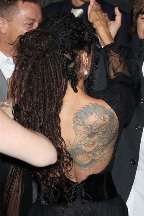 Lisa Bonet Lisa Bonnet Hair, Lisa Bonnet Style, Lisa Bonet Young, Lisa Bonnet, Jason Momoa Lisa Bonet, Beautiful Dreadlocks, Lisa Bonet, Beautiful Locs, Zoe Kravitz