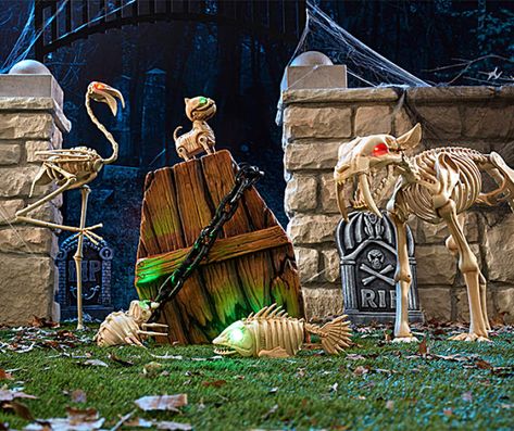 Haunted Zoo Graveyard Gang at Big Lots. Skeleton Decoration Ideas, Adult Halloween Crafts, Animated Skeleton, Halloween Yard Art, Dragon Halloween, Halloween Skeleton Decorations, Animal Skeletons, Halloween Coffin, Skeleton Decorations