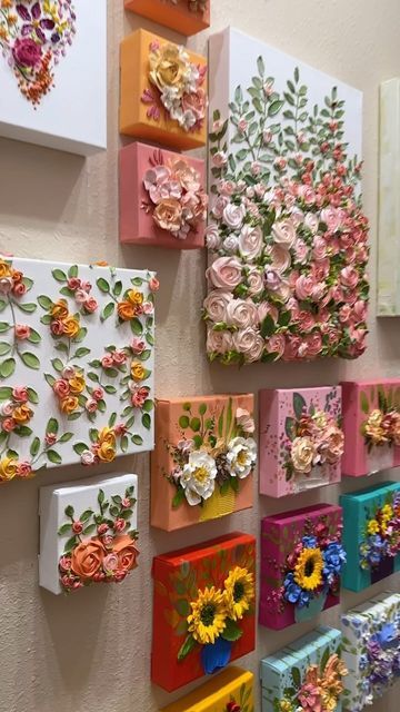 Fake Flowers On Canvas, Flower Textured Art, Easy Acrylic Painting Ideas On Canvas Abstract Art Wall Decor, Textured Floral Paintings, Canvas Painting Ideas For Room, Clay Painting Ideas On Canvas, Trending Painting Ideas, Texture Flower Art, Painting With Modeling Paste