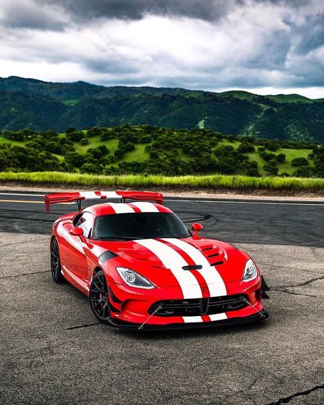 Doge Viper, Viper Car, Dodge Muscle Cars, Hot Weels, Mustang Ii, Cars Usa, Dodge Challenger Srt, Dodge Viper, My Dream Car