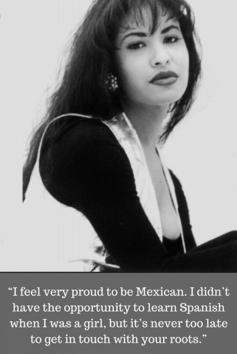 Selena Quintanilla Family, Selena Quintanilla Outfits, Selena Quintanilla Fashion, Selena Selena, Selena Pictures, Barbie Quotes, Selena Q, Tejano Music, Selena Quintanilla Perez