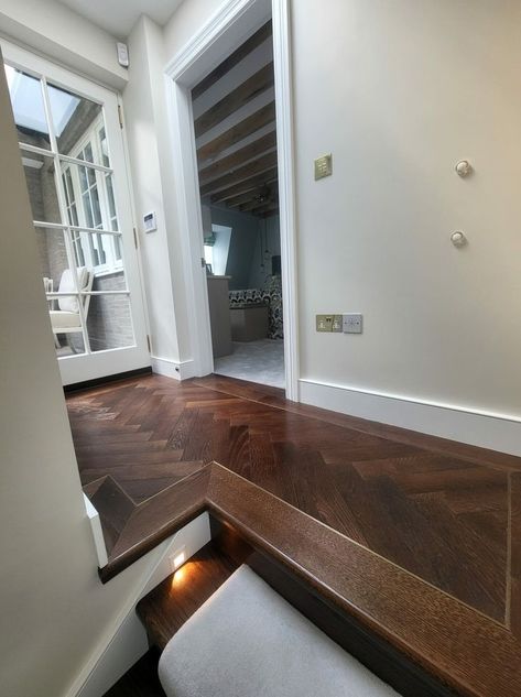 Dark Brown Herringbone Floor, Walnut Herringbone Floor, Dark Herringbone Wood Floor, Brown Herringbone Floor, Dark Brown Parquet, Interior Flooring Ideas, Parquet Flooring Living Room, Dark Wood Home Decor, House Flooring Ideas