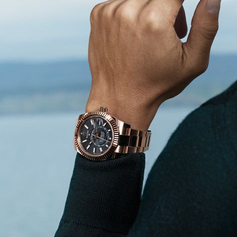 Rolex Rose Gold, Rolex Sky Dweller, Dark Men, Sky Dweller, Watch Trends, Wrist Game, Stylish Watches, Luxury Watches For Men, Nixon