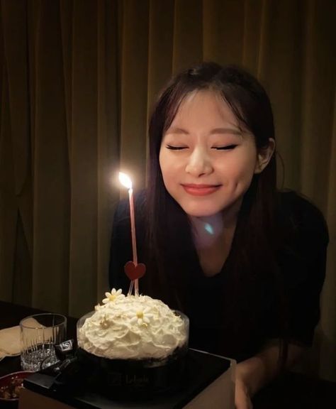 tzuyu, kpop idol, kpop icons, kpop aesthetic, birthday cake, birthday wishes, birthday photoshoot ideas, cute girl, korean girl, korean aesthetic, abg Twice Birthdays, Tzuyu Wallpaper, Cute Birthday Pictures, Sana Minatozaki, Meghan Trainor, Twice Once, Tzuyu Twice, Twice Kpop, John Legend